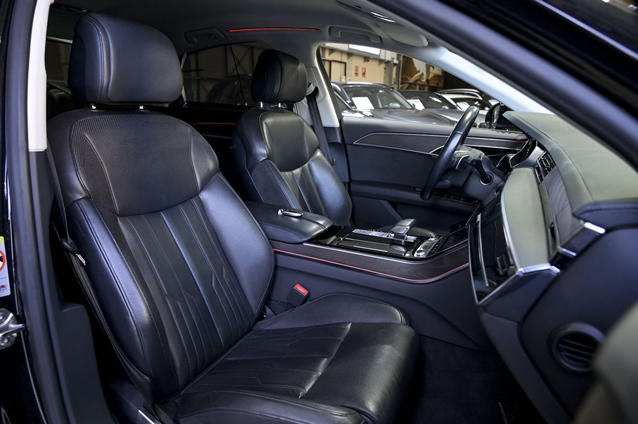 Audi A8 60 TFSIe quattro tiptronic - foto 36