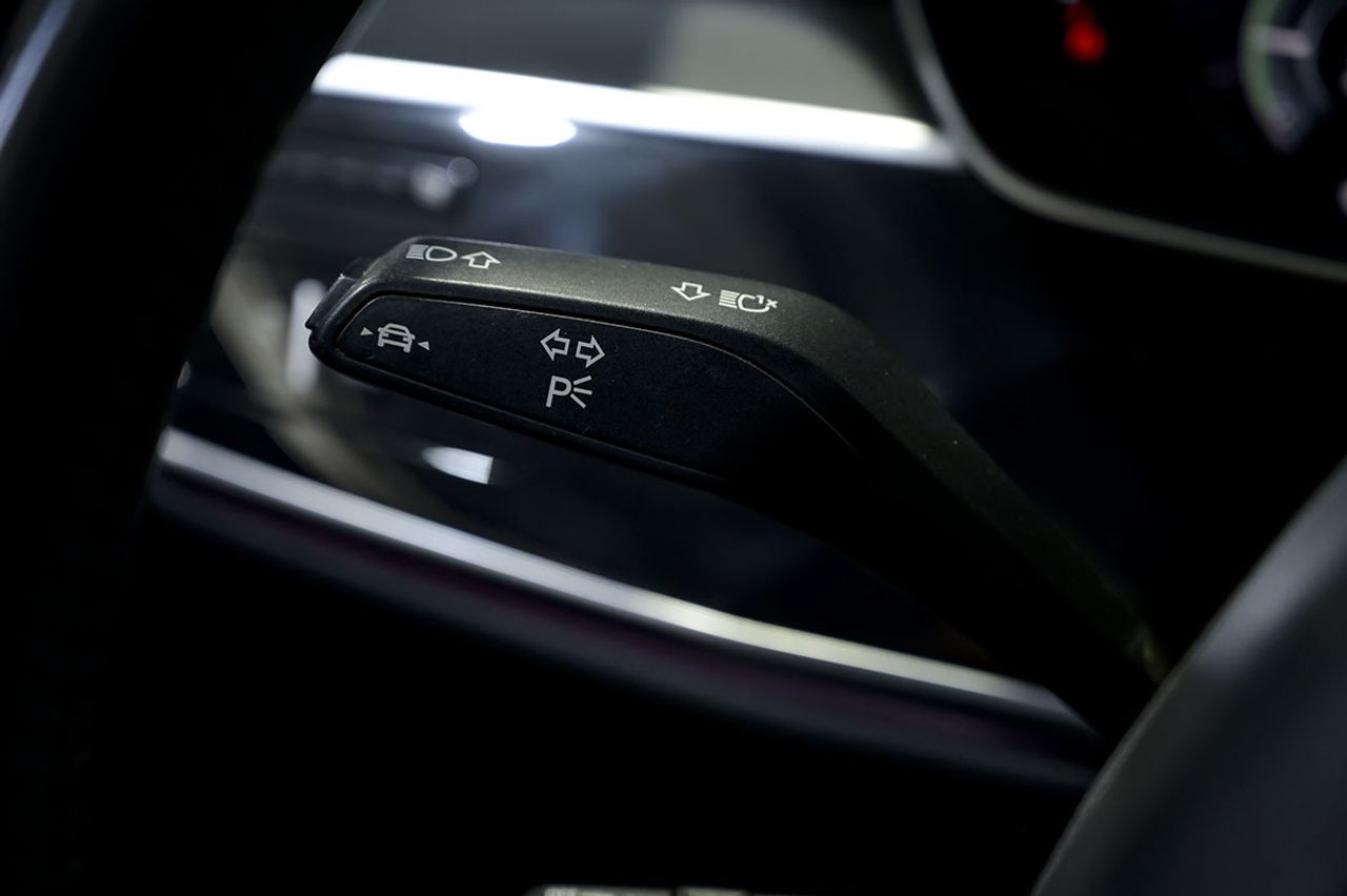 Audi A8 60 TFSIe quattro tiptronic - foto 29