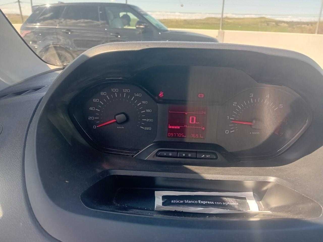 peugeot partner 2021 / foto grande (3)