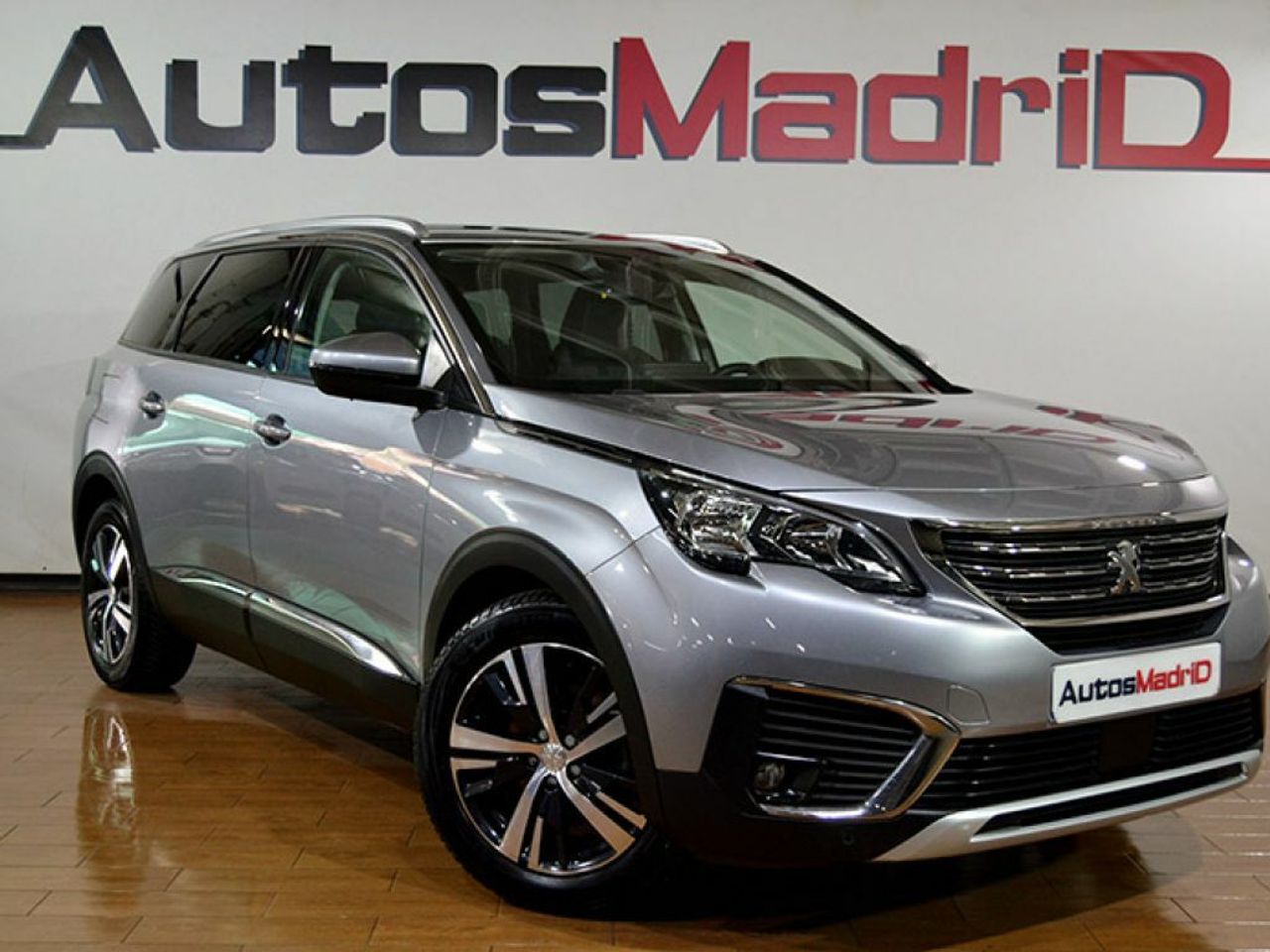 peugeot 5008 2020 /