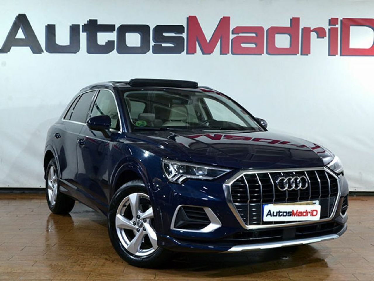 audi q3 2019 /