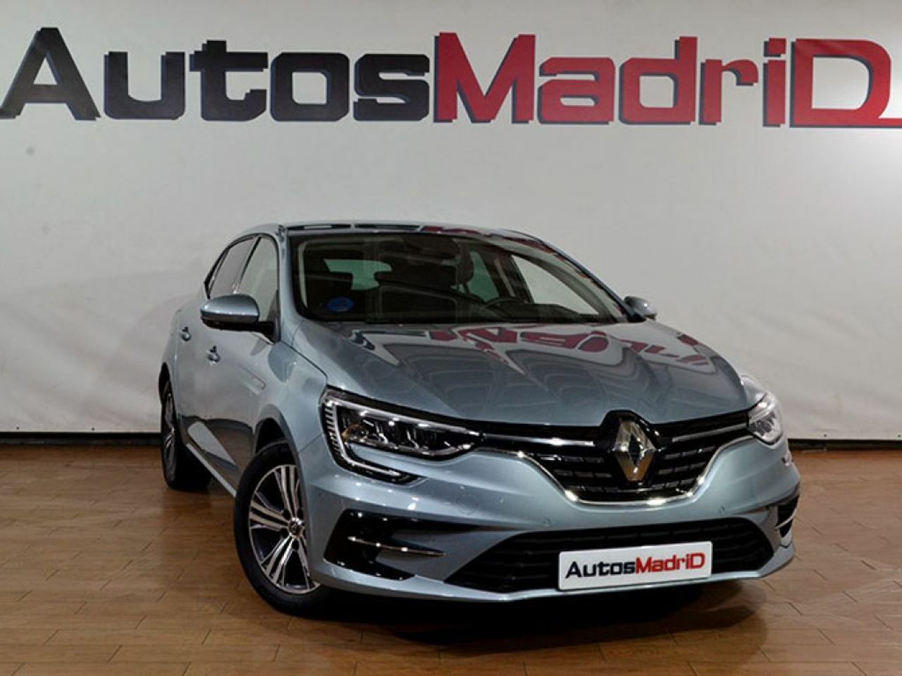 renault megane e-tech 2021 /