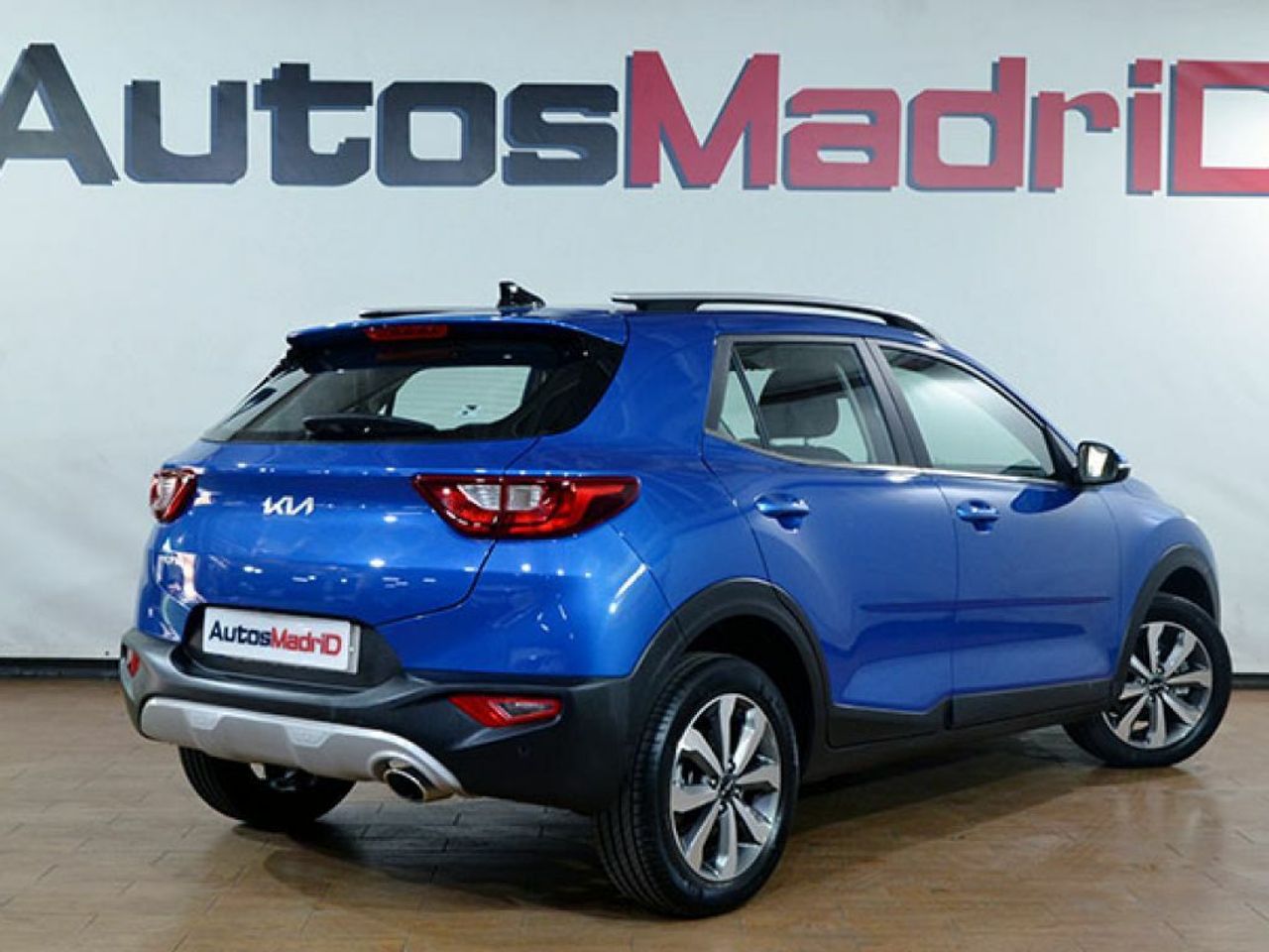 kia stonic 2023 / foto grande (3)