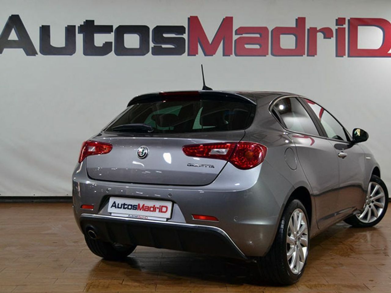 alfa romeo giulietta 2020 / foto grande (3)