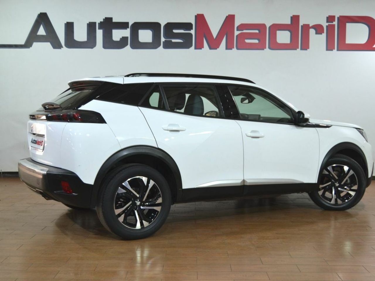 peugeot 2008 2020 / foto grande (3)
