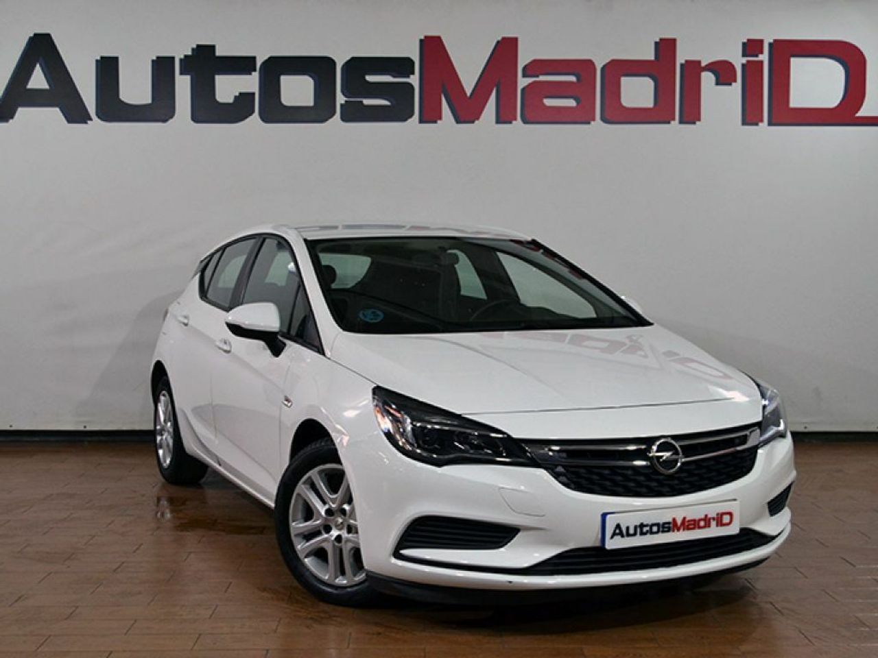 Foto opel astra 2019 /