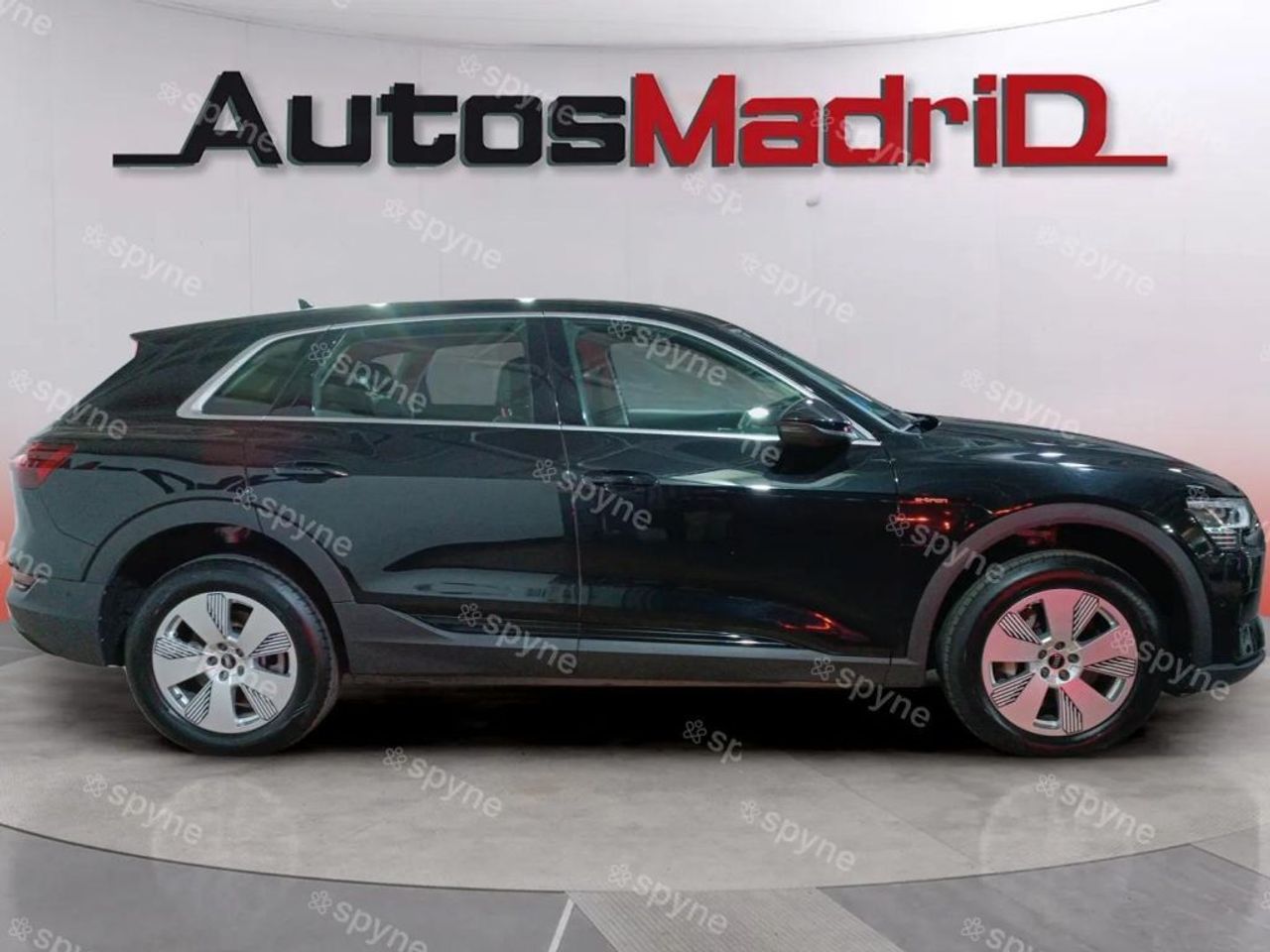 Audi e-tron 50 quattro - foto 9