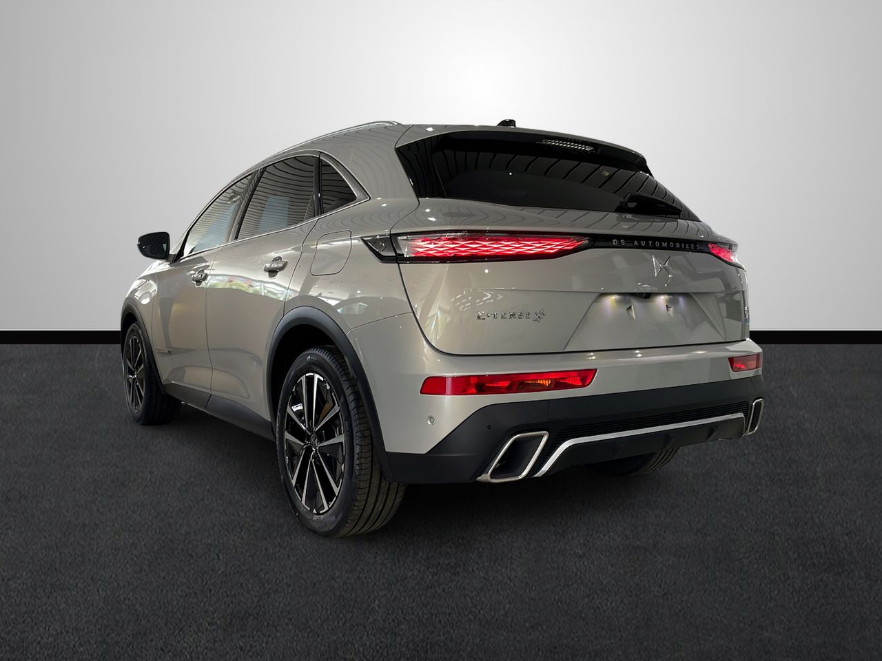 ds automobiles ds 7 2024 / foto grande (2)