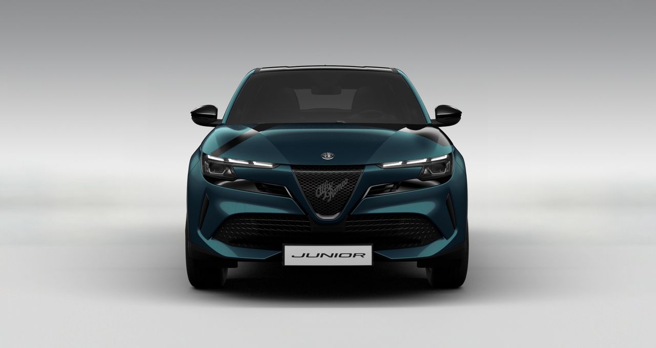 alfa romeo junior 2024 / foto grande (3)
