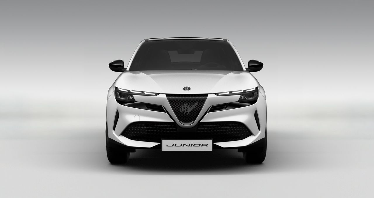 alfa romeo junior 2024 / foto grande (3)