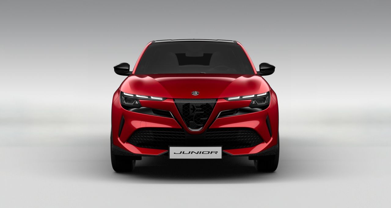 alfa romeo junior 2024 / foto grande (3)