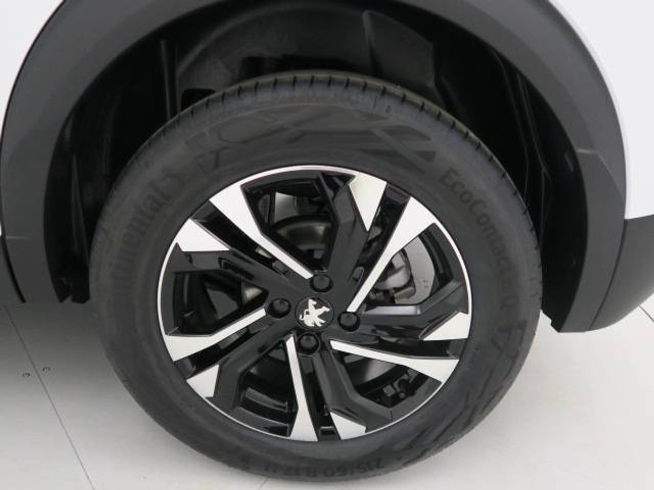 Peugeot 2008 Puretech 100 S&S 6 Vel. MAN Allure Pack - foto 18