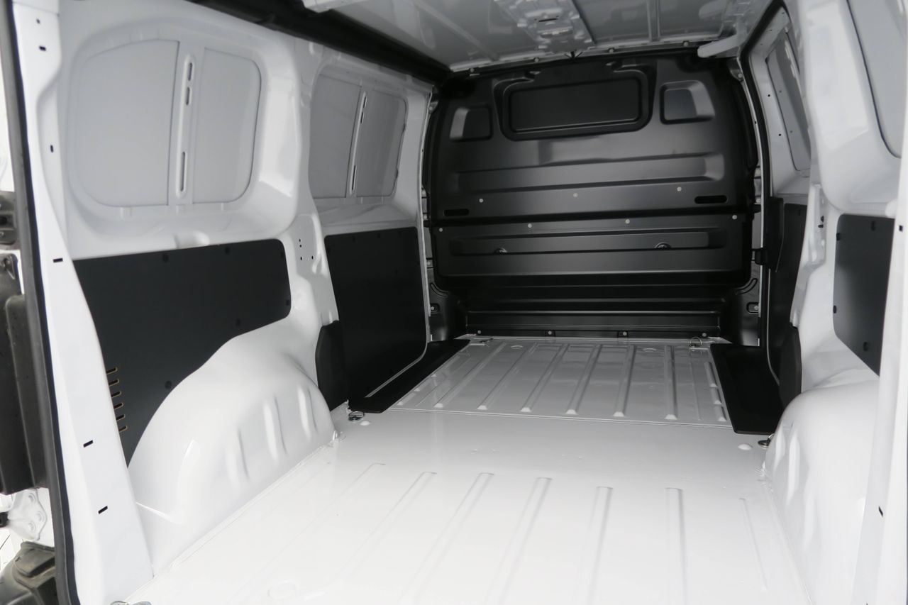 Peugeot Expert eExpert 3 eExpert Furgón 100kW Batería 50kWh  - foto 12