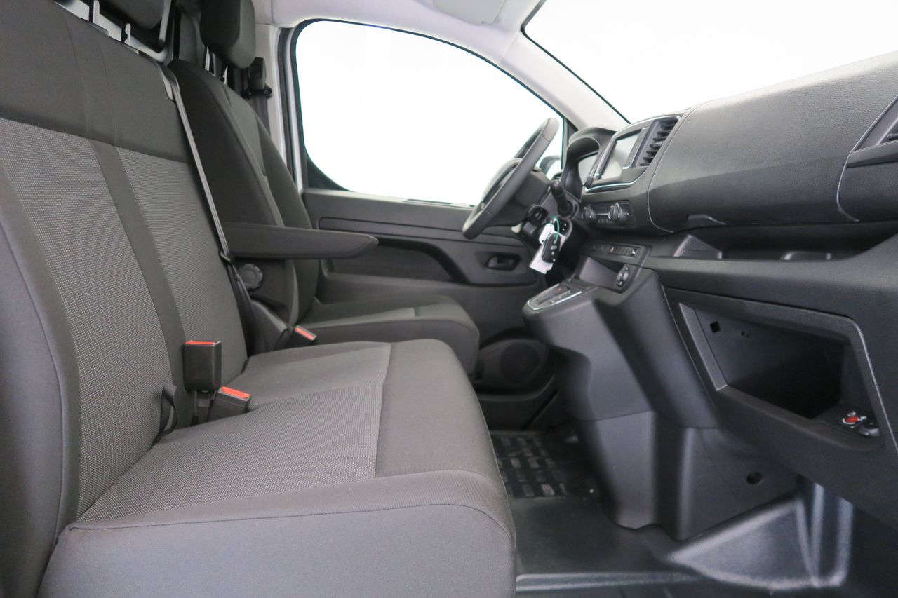 Peugeot Expert eExpert 3 eExpert Furgón 100kW Batería 50kWh  - foto 9