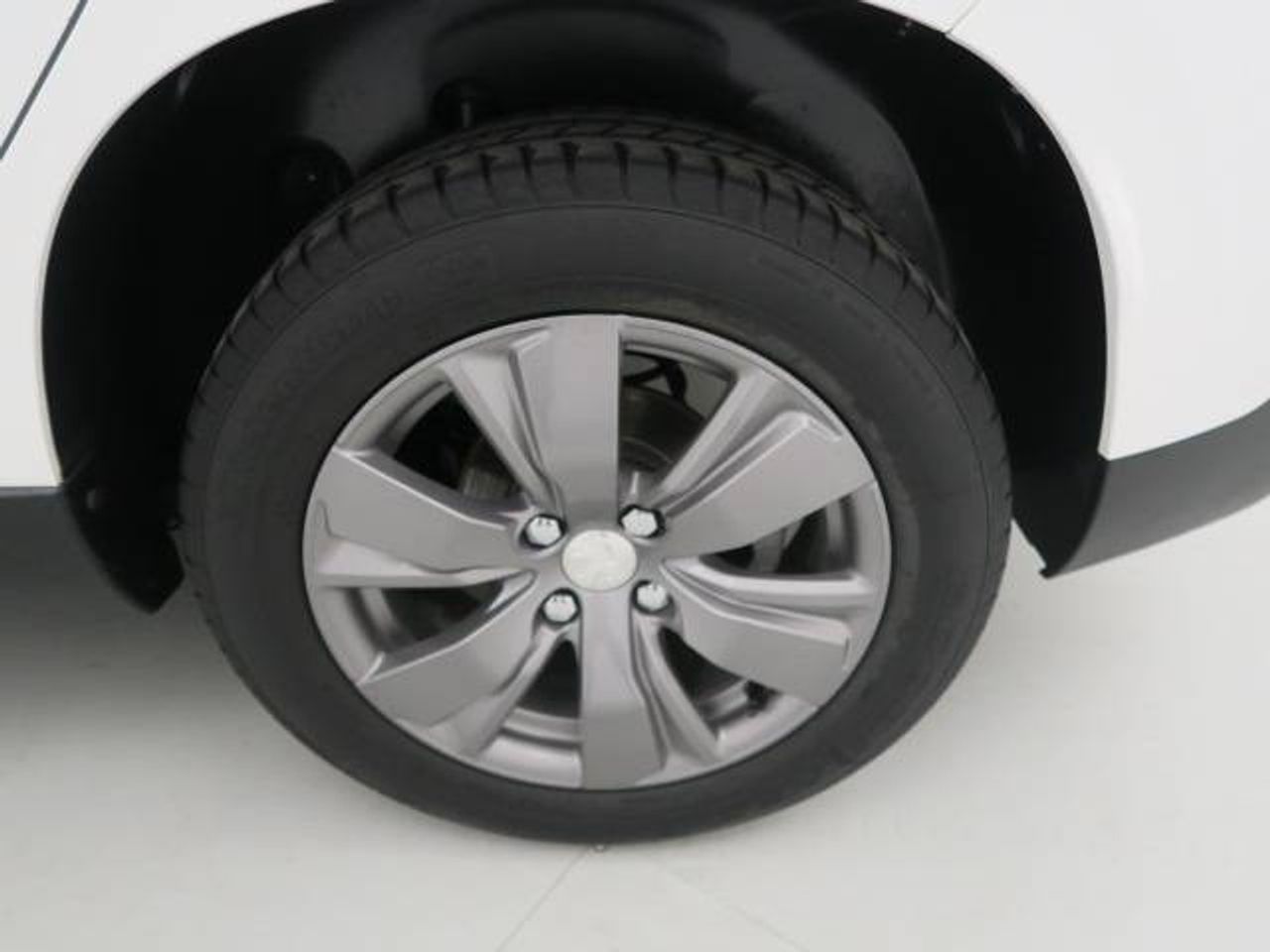 Peugeot 2008 1.2L PureTech 60KW (82CV) S&S Style - foto 22