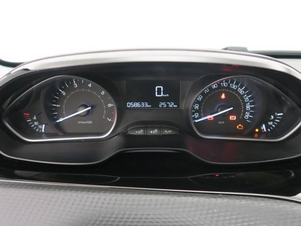 Peugeot 2008 1.2L PureTech 60KW (82CV) S&S Style - foto 11