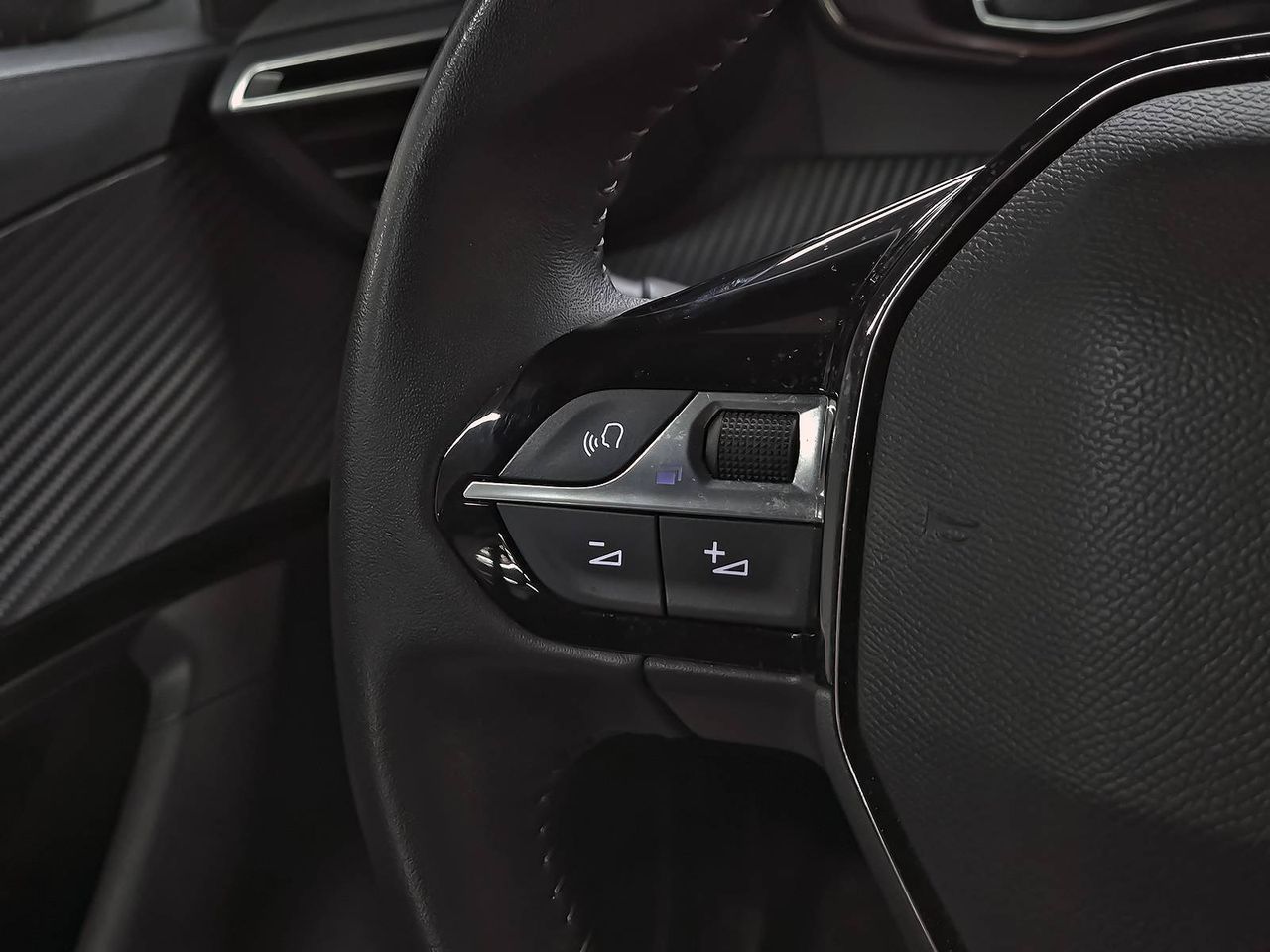 Peugeot 2008 Puretech 100 S&S 6 Vel. MAN Active Pack - foto 8