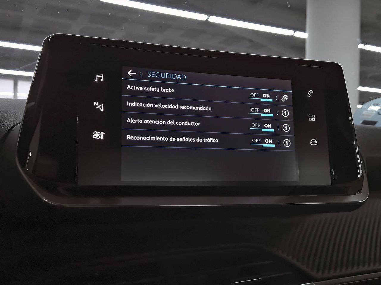 Peugeot 2008 Puretech 100 S&S 6 Vel. MAN Active Pack - foto 12