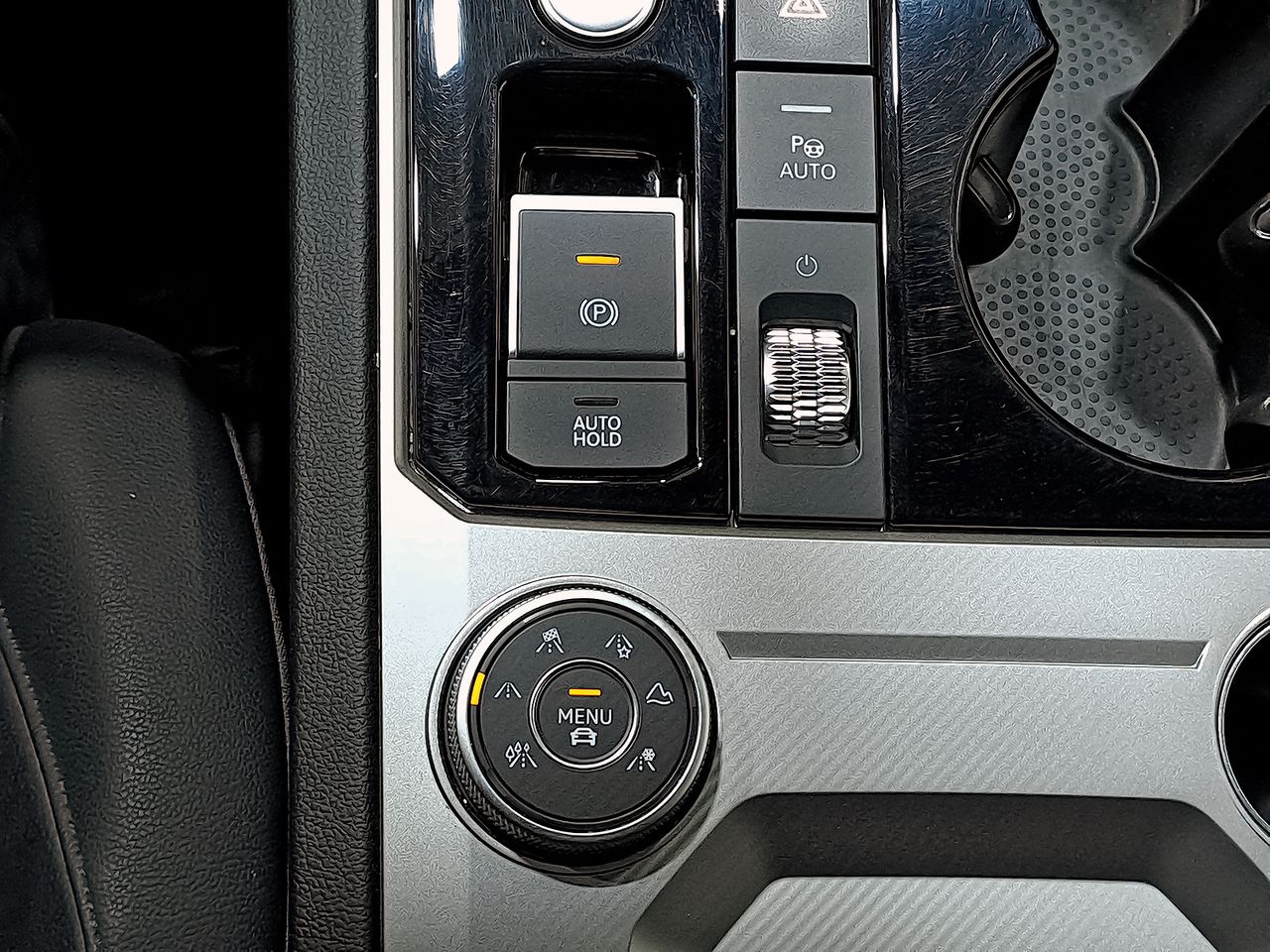 Volkswagen Touareg eHybrid Eleg 3.0 V6 TSI 280kW Tip 4M - foto 37