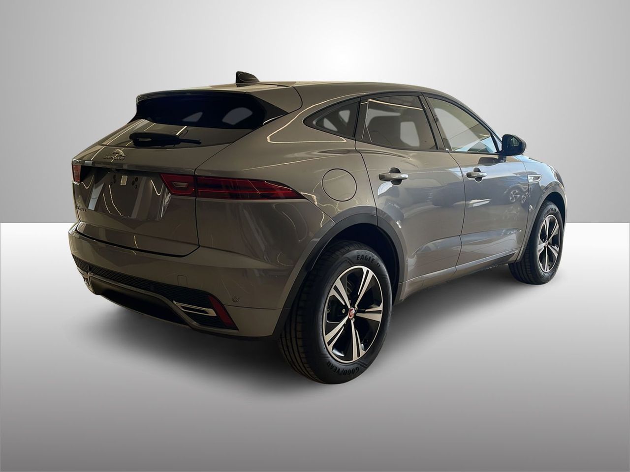 jaguar e-pace 2022 / foto grande (2)