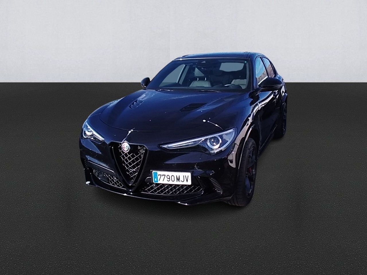 Foto alfa romeo stelvio 2023 /