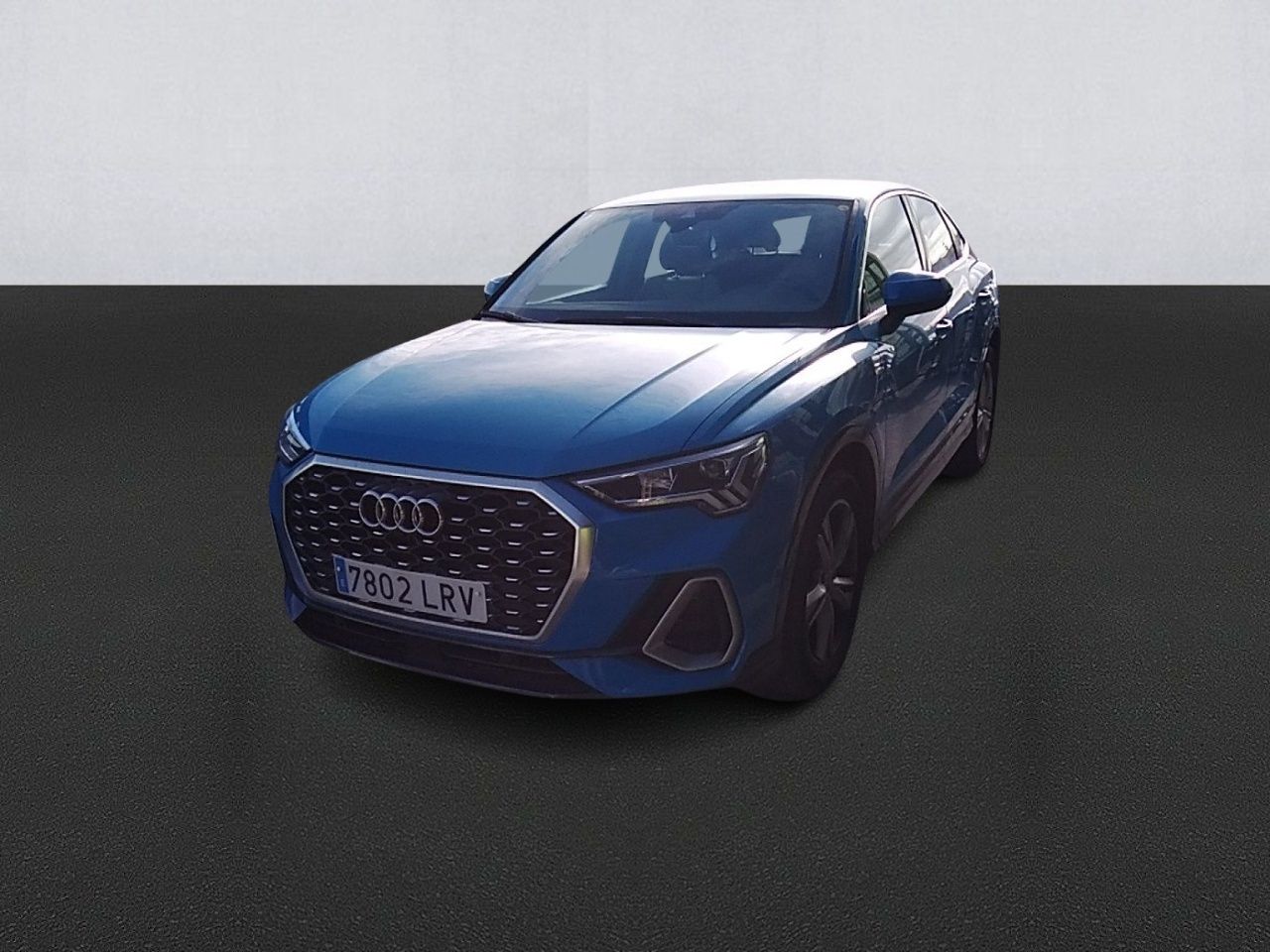 Foto audi q3 2021 /