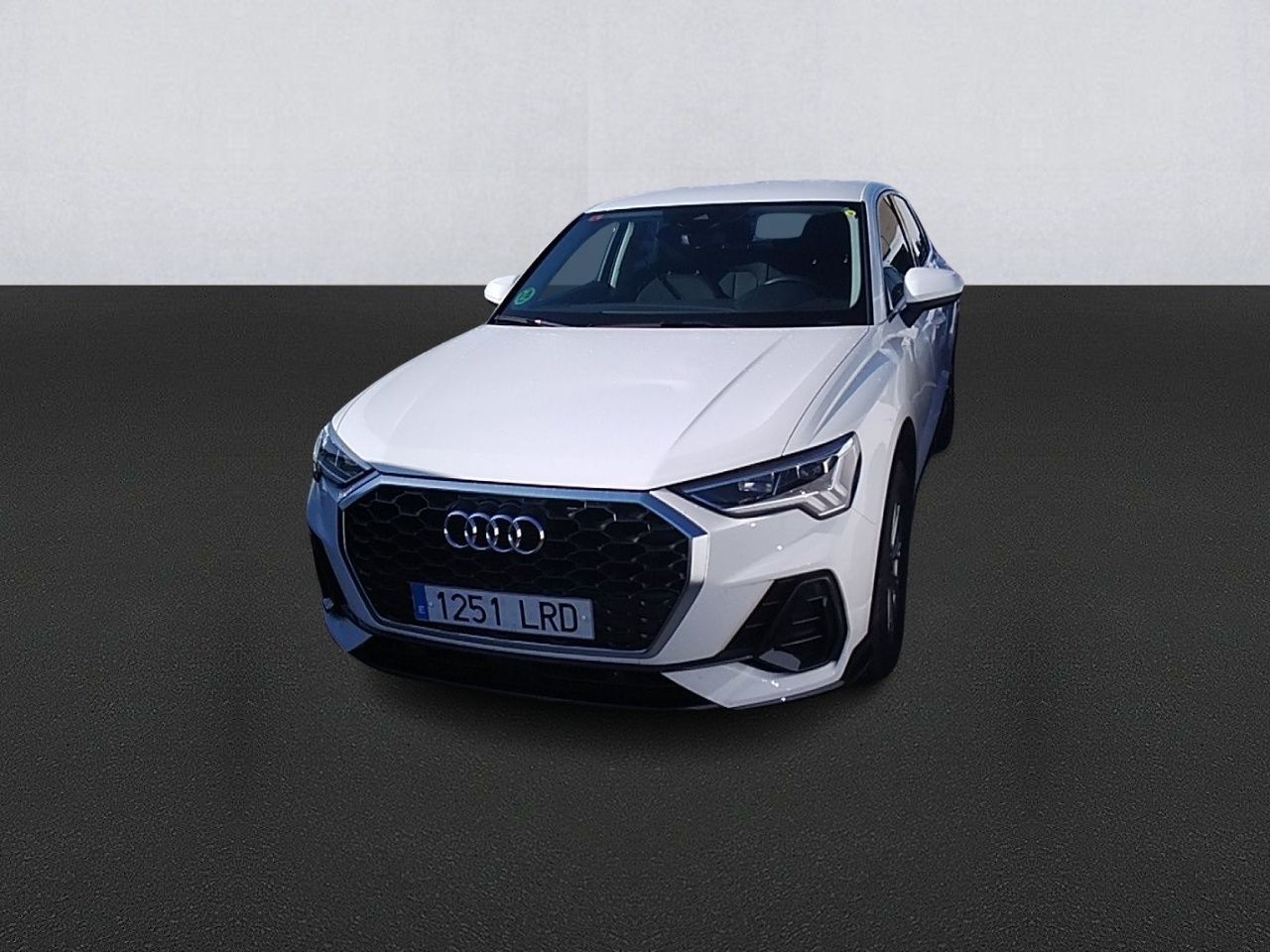 Foto audi q3 2021 /