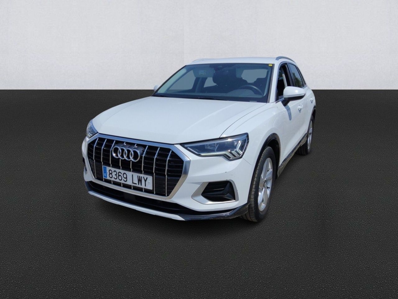 audi q3 2022 /