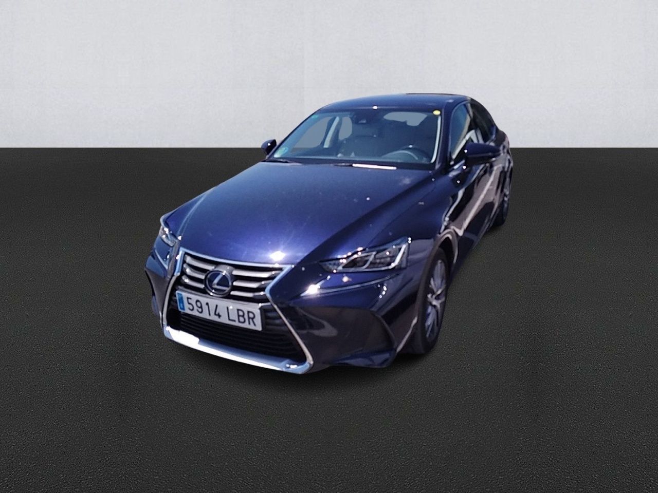 lexus is 2019 /