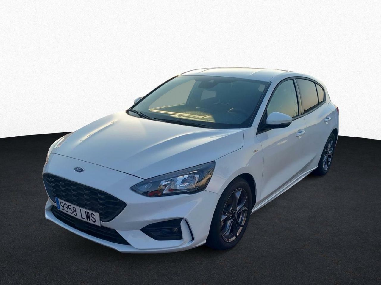 ford focus 2022 /