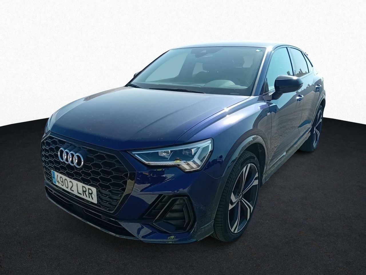 audi q3 2021 /