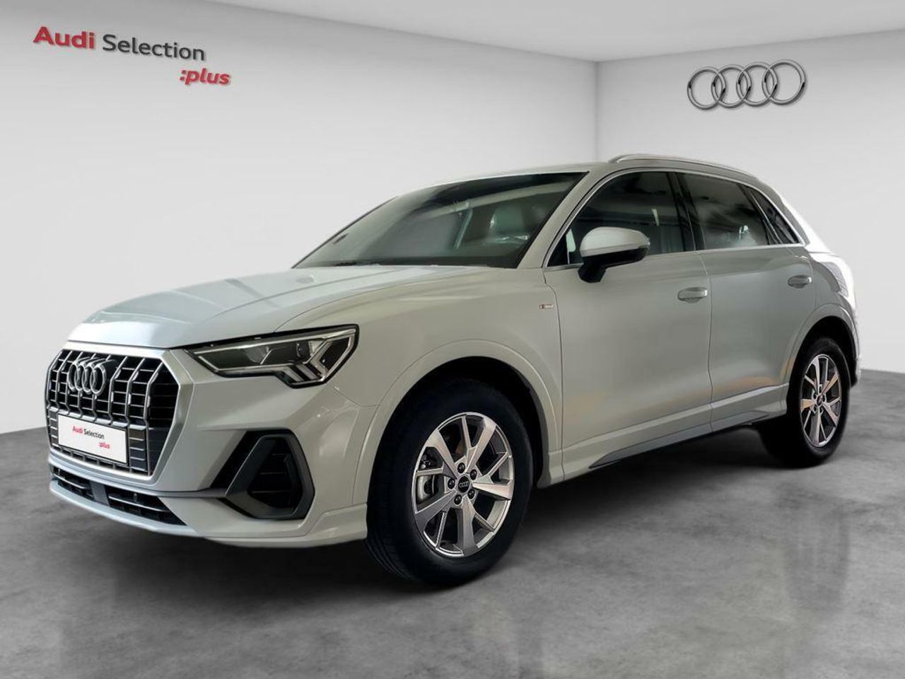 Foto audi q3 2023 /