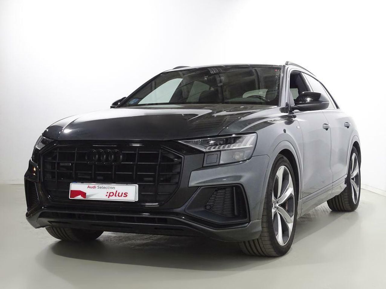 Neumaticos de 22 pulgadas  de segunda mano - audi q8 2021 /