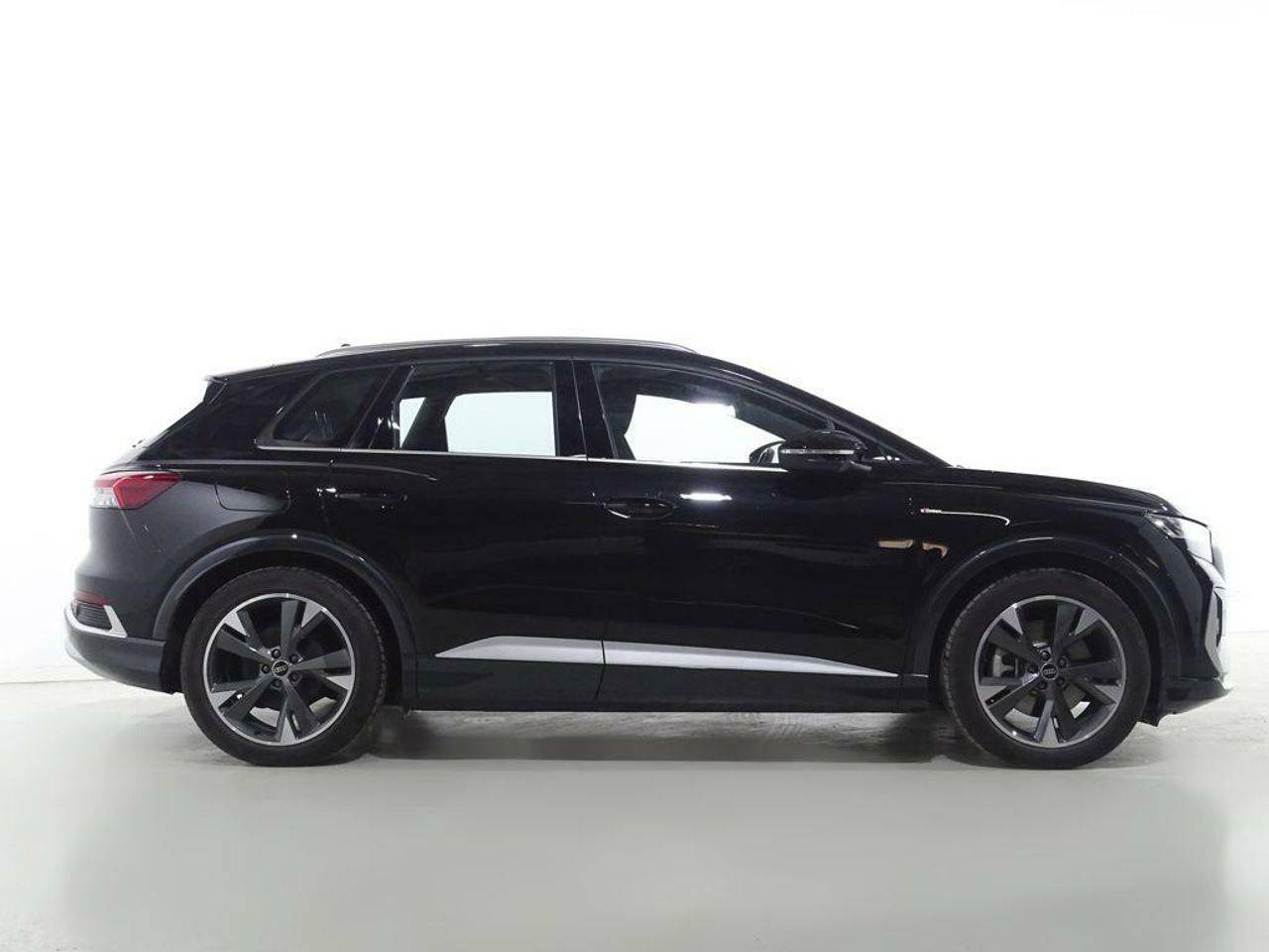 audi q4 2024 / foto grande (3)