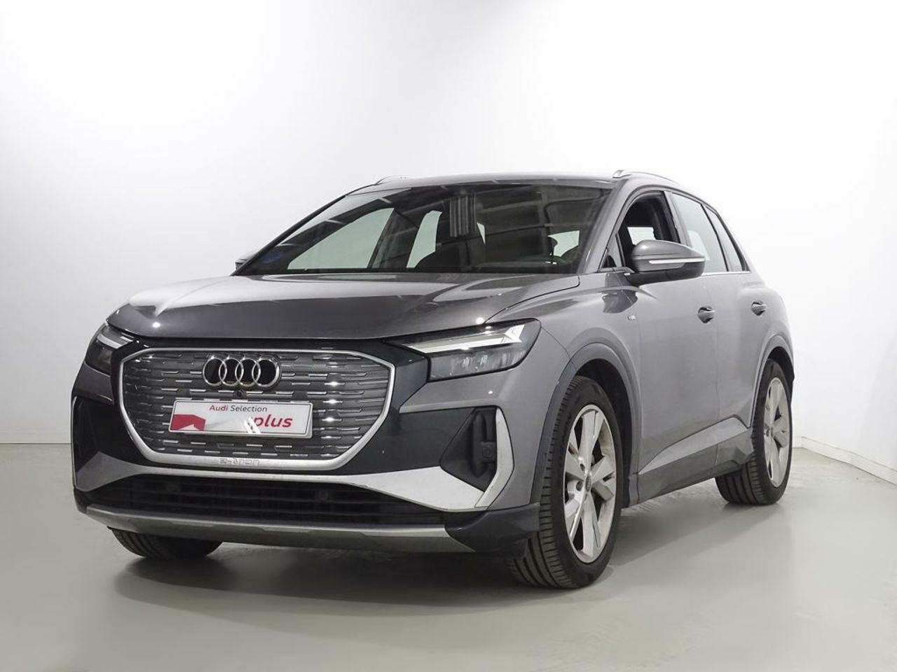 Foto audi q4 2023 /