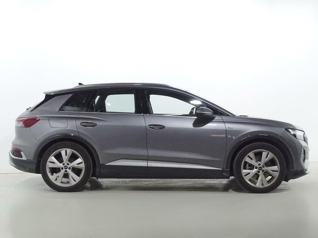 audi q4 2023 / foto grande (3)