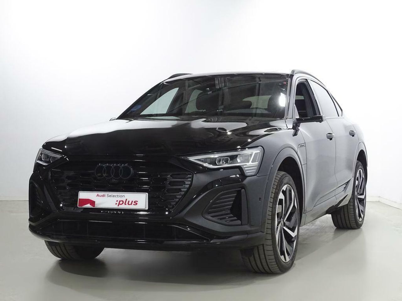 audi q8 e-tron 2024 /