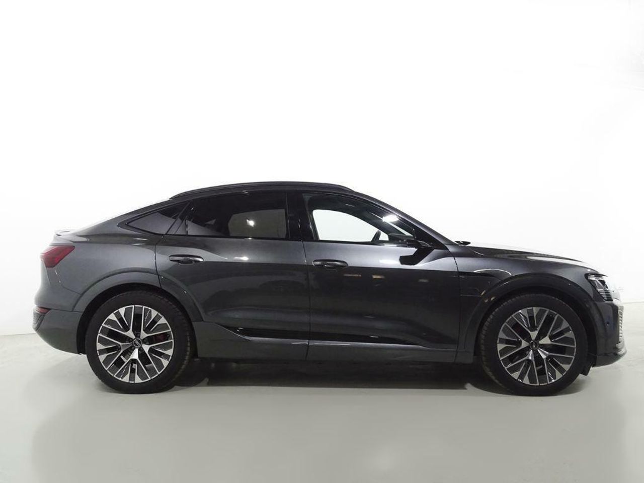 audi q8 e-tron 2023 / foto grande (3)