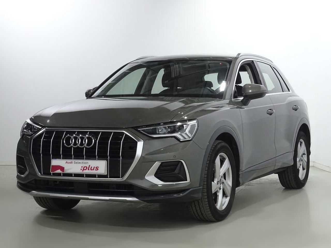 Foto audi q3 2021 /