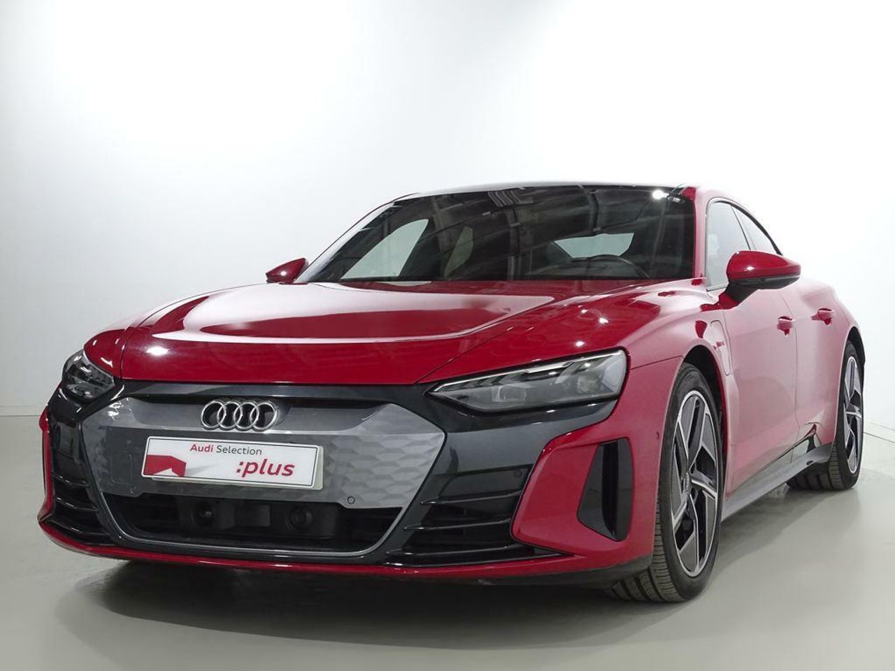 audi e-tron gt 2023 /