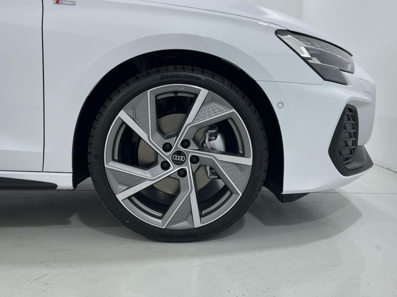 bg