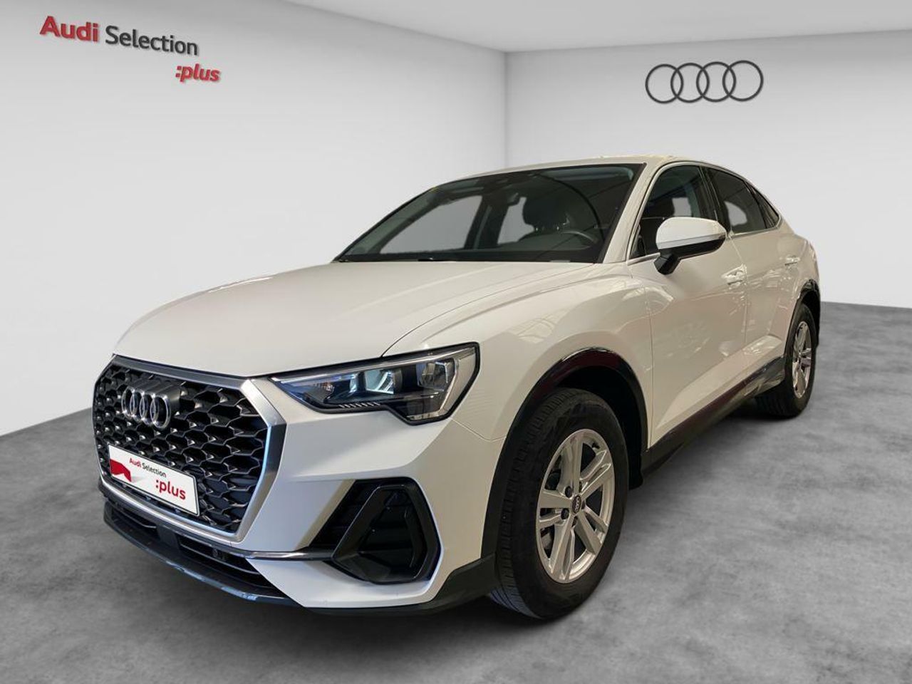 audi q3 2020 /