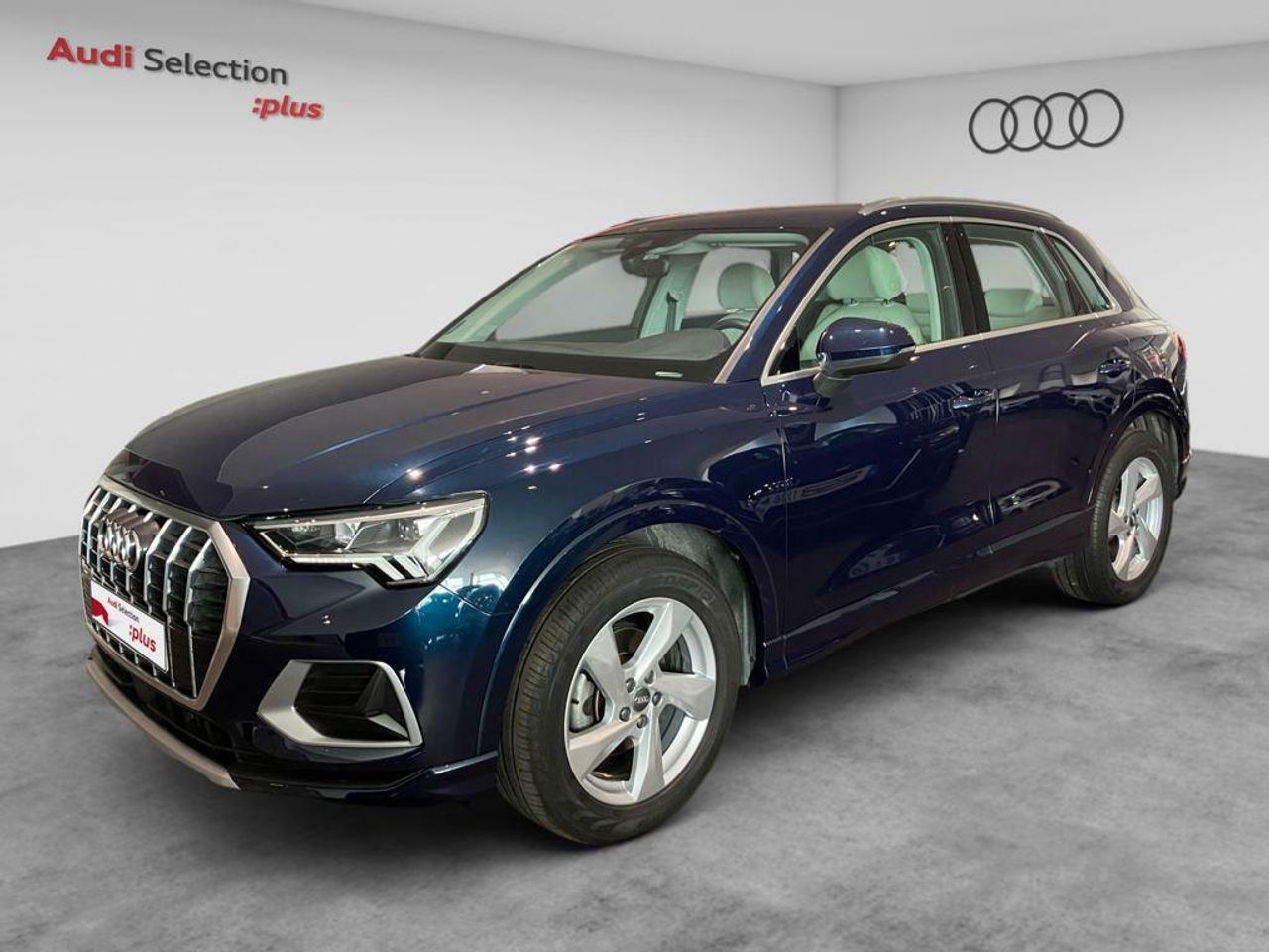 audi q3 2020 /