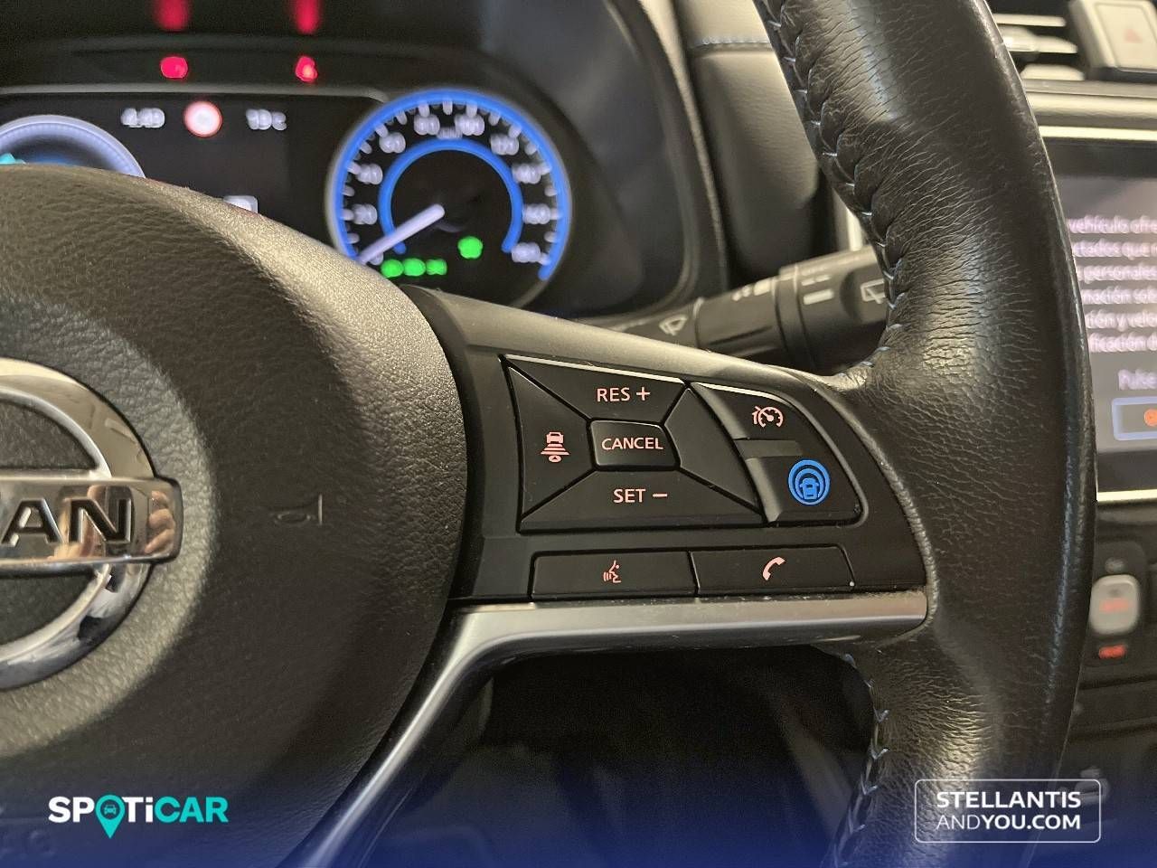 Nissan Leaf 40kWh Tekna - foto 14