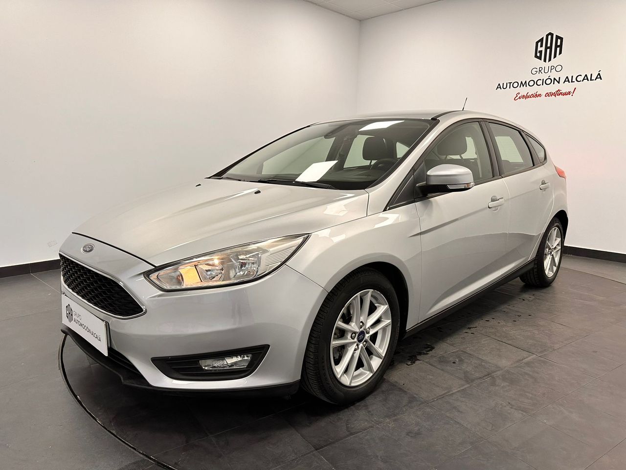 Ficha  de segunda mano - ford focus 2015 /