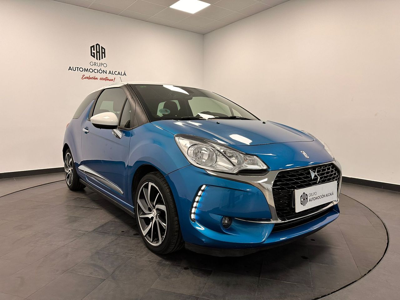 ds automobiles ds 3 2016 / foto grande (3)