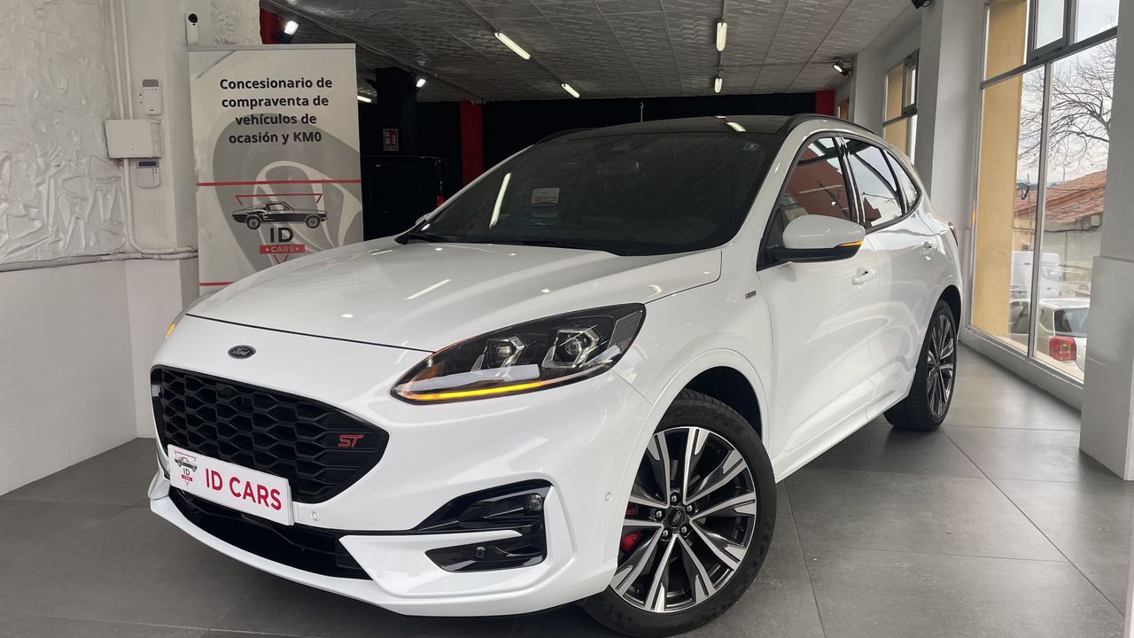 ford kuga 2022 /