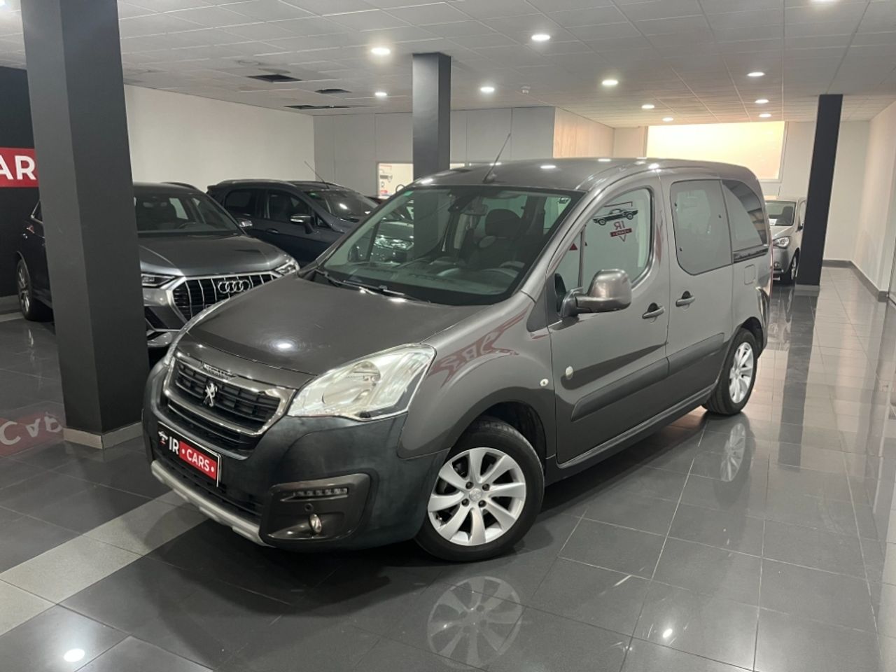 Granalladora mesa giratoria segunda mano  de segunda mano - peugeot partner 2015 /