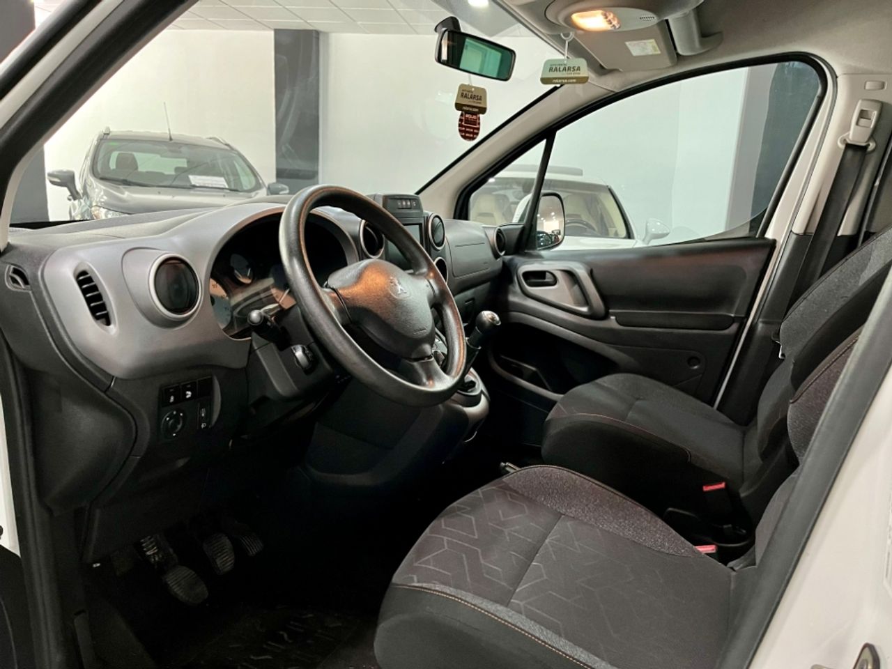 peugeot partner 2017 / foto grande (2)