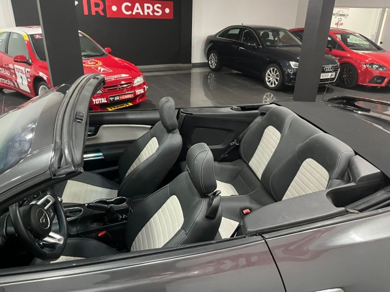 Ford Mustang Ecoboost - foto 4